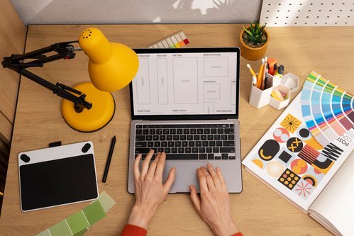 Factors to Consider When Choosing a CMS